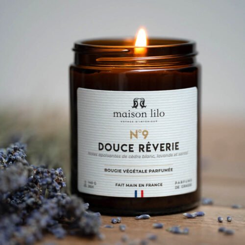 Bougie végétale parfumée N°9 Douce rêverie-140g