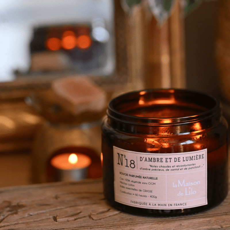 SEN031-1 Bougie parfumée 3 mèches 400g (60h) D'ambre et de lumière