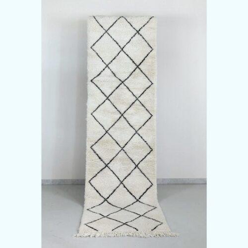 Tapis de couloir Beni Ouarain à losanges noirs