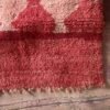 TAPCBJ001 DETAIL-1 square Tapis de couloir Boujaad vintage Litchi & Roses