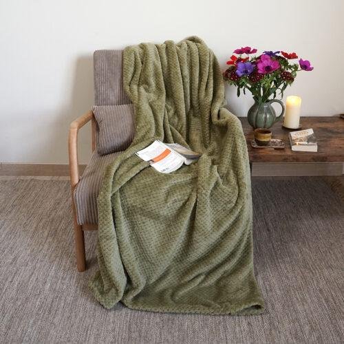 Plaid Super Moelleux vert mousse, 100% recyclé