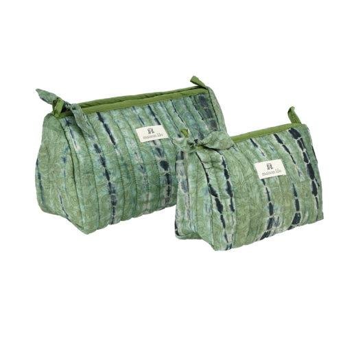 Trousse matelassée en sari de soie upcyclé #1