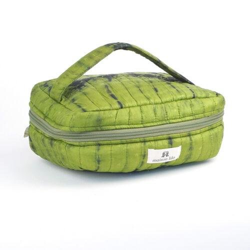 Vanity matelassé en sari de soie upcyclé #1