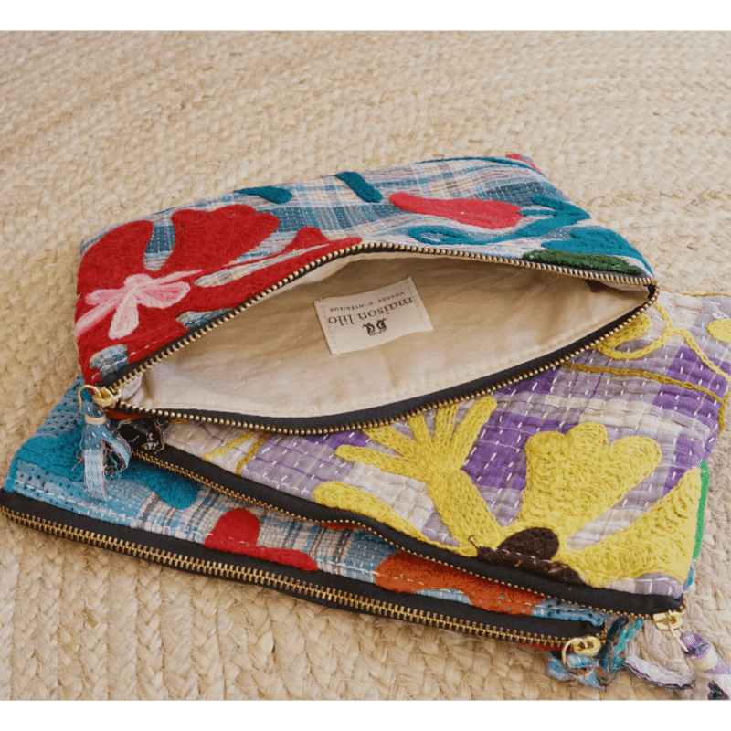 Pochette Ibiza kantha vintage brodé Suzani, couleurs vives