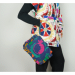 Pochette Froufrou coton brodée Suzani - bleu1