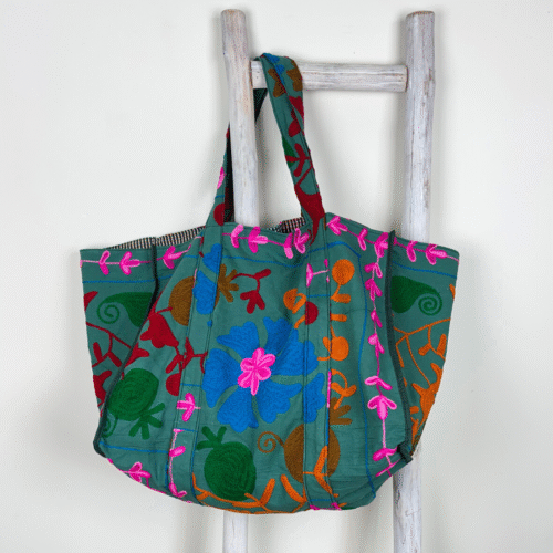 Sac cabas Capri en toile de coton brodée Suzani - pièces uniques