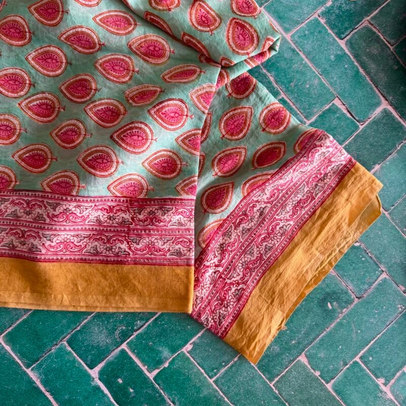 PAR000-2-057-1 Grand foulard-paréo Vitamines en voile de coton imprimé blockprint
