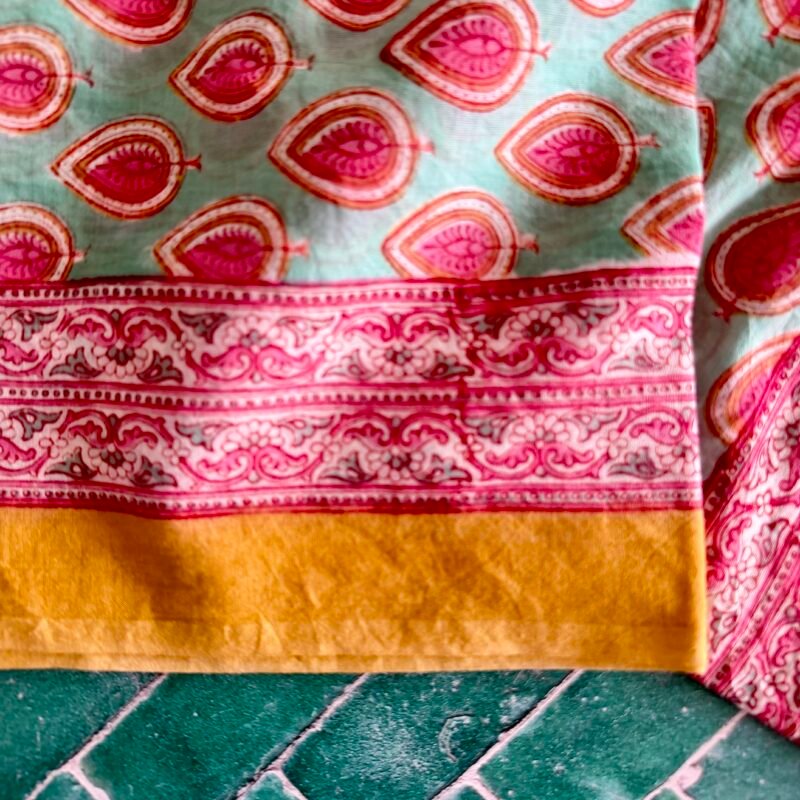 PAR000-2-057-2 Grand foulard-paréo Vitamines en voile de coton imprimé blockprint