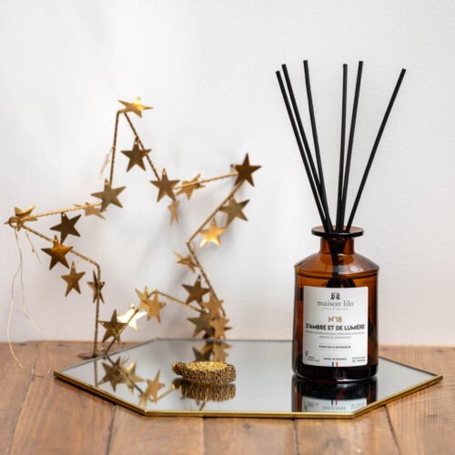 Parfum d'ambiance tiges de rotin N°18 D'Ambre et de lumière -180 ml
