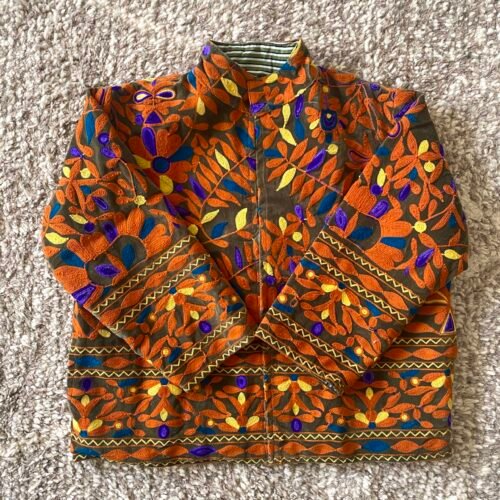 VEST008-7-5 Veste velours entièrement rebrodée de feuilles et fleurs, taille unique
