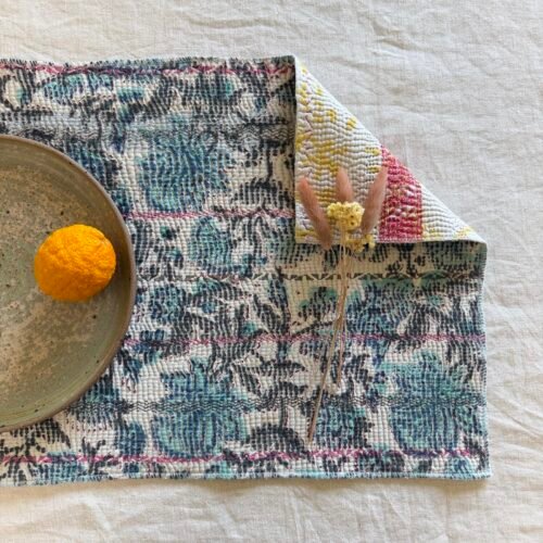 Lot de 4 sets de table en kantha ancien imprimé blockprint, pièces unqiues