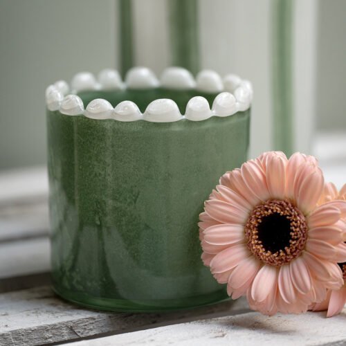 Photophore en verre soufflé bouche vert,  bord perlé blanc